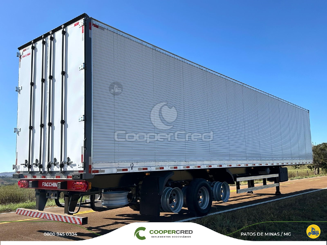 BAU SIDER de Cooper Cred Implementos Rodoviários MG